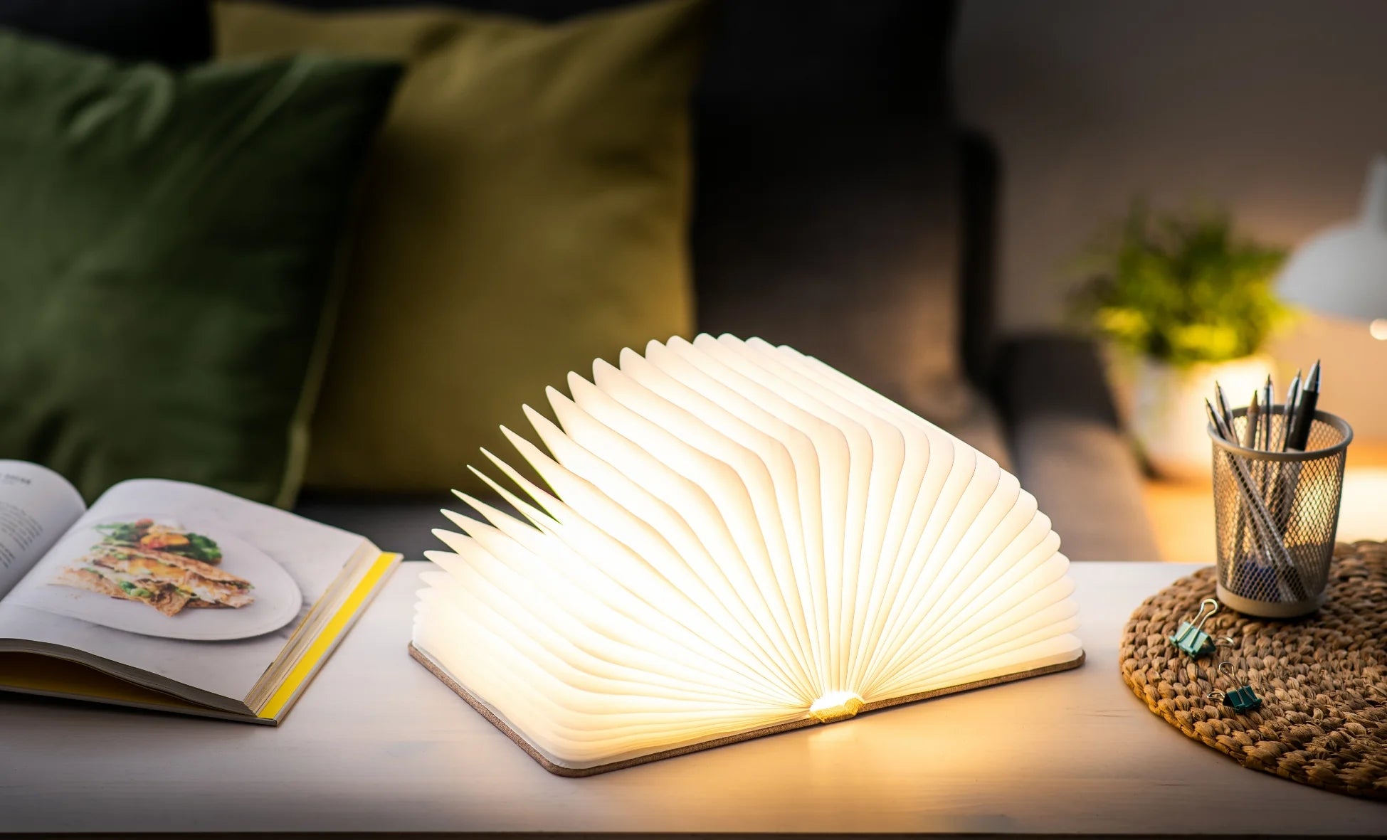 Linen Fabric Smart Book Light